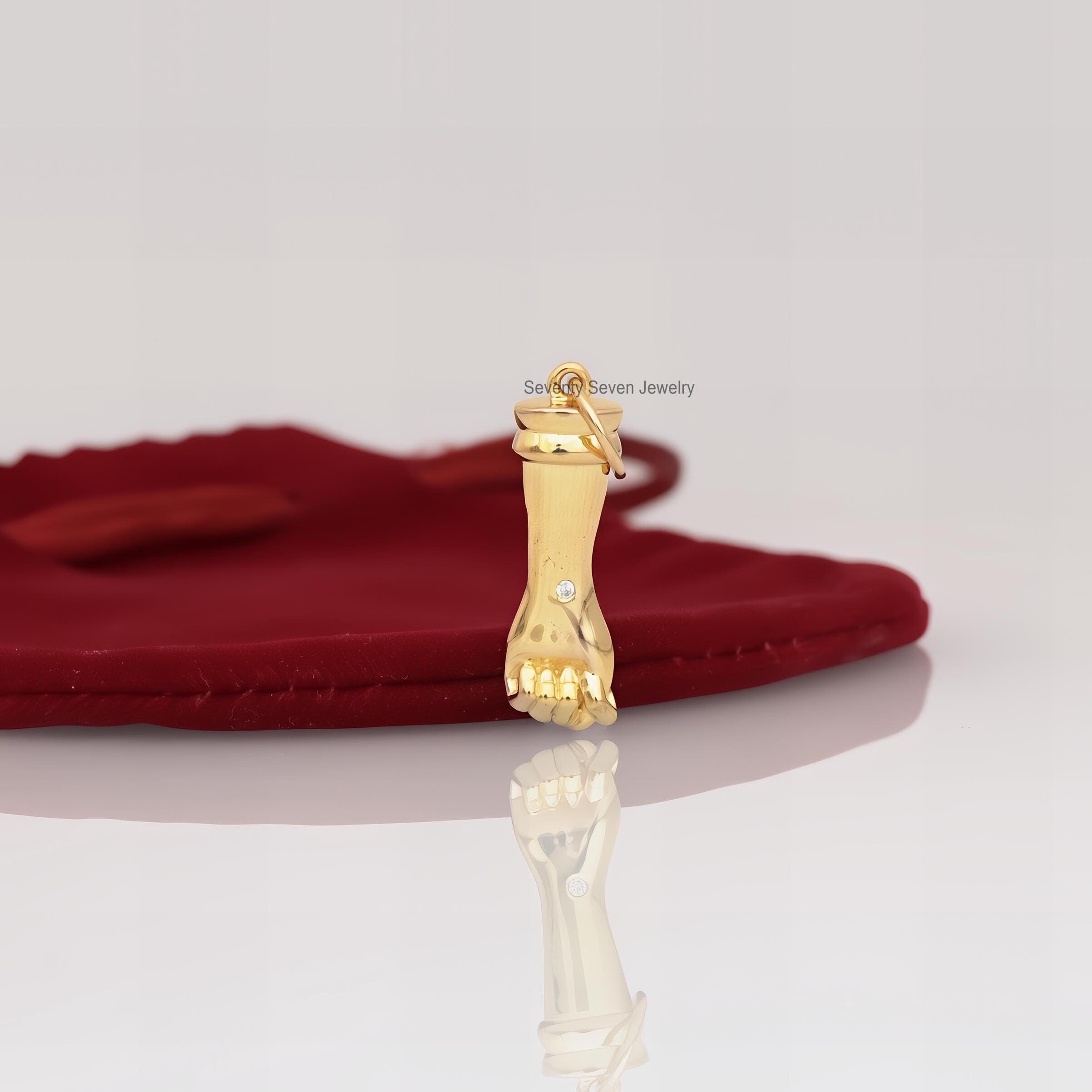 Diamond Figa Hand Pendant: 925 Silver Gold Vermeil Charm - View 3 - Seventy Seven Jewelry | SKU: SSMJP62-SLYGDI-2026 Diamond Figa Hand Pendant: 925 Silver Gold Vermeil Charm - View 3 - Seventy Seven Jewelry | SKU: SSMJP62-SLYGDI-2026
