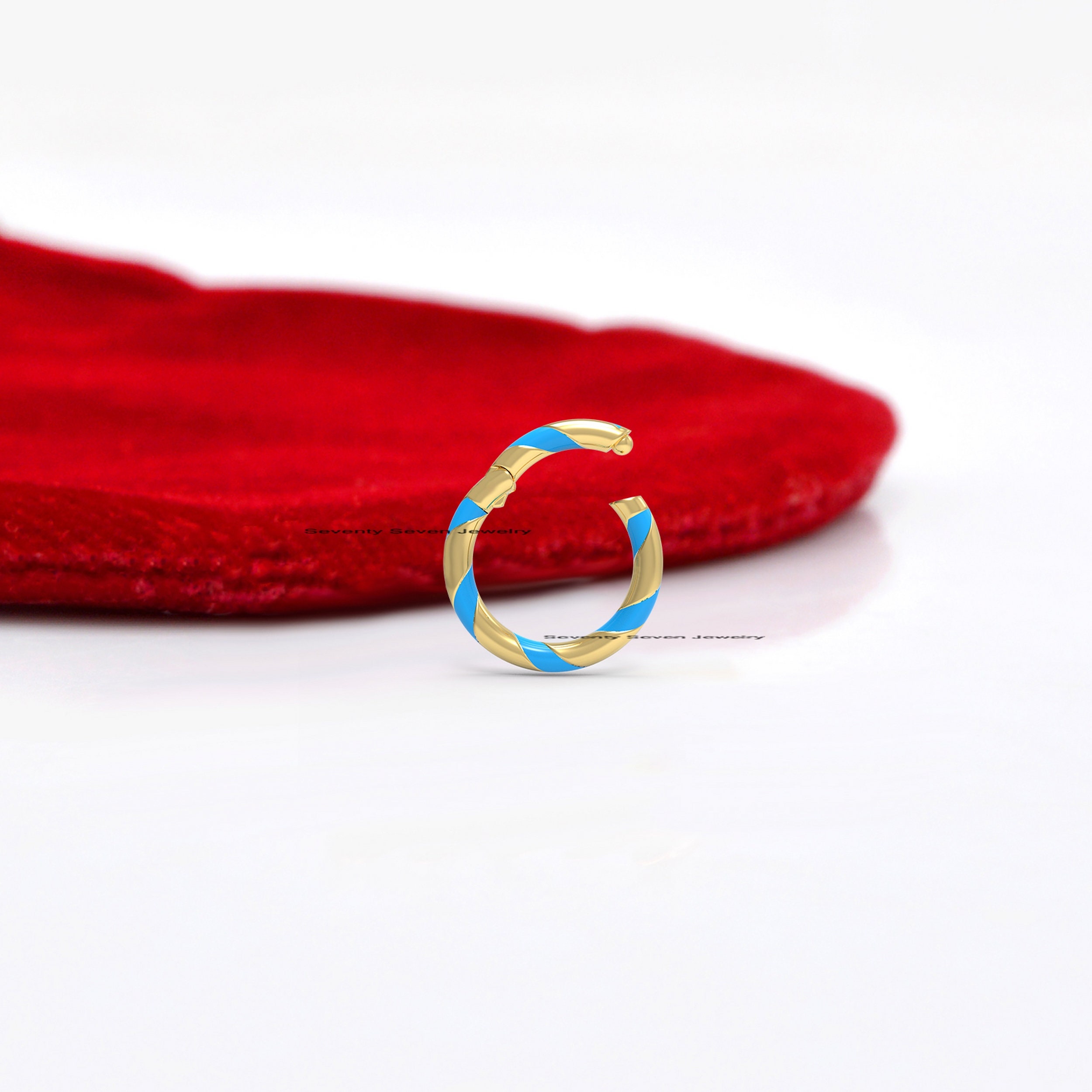 925 Silver Enamel Charm Holder: Turquoise Circle Connector Lock - View 6 - Seventy Seven Jewelry | SKU: SSMJP785-SLYGELW-V202 925 Silver Enamel Charm Holder: Turquoise Circle Connector Lock - View 6 - Seventy Seven Jewelry | SKU: SSMJP785-SLYGELW-V202