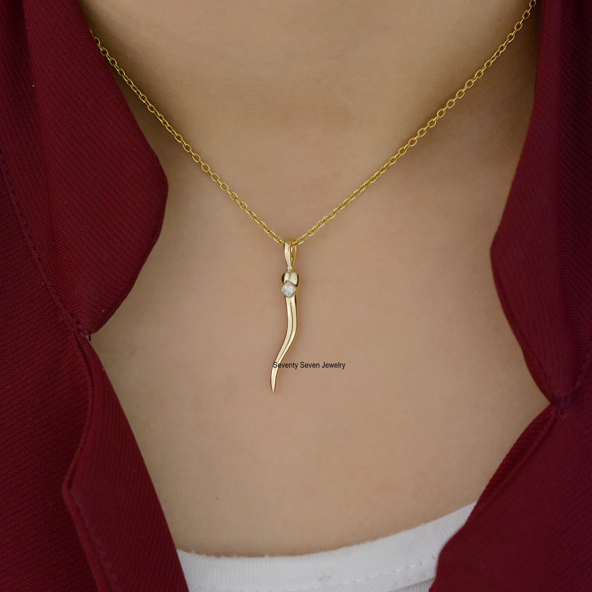 14k Gold Cornicello Horn Pendant: Italian Diamond Amulet - View 7 - Seventy Seven Jewelry | SKU: SSMJP1336-14KYGDI-2026