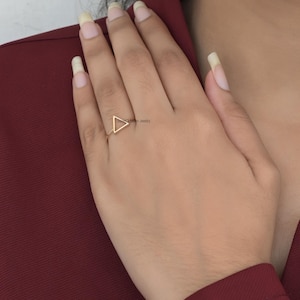14k Solid Gold Triangle Ring, Hollow Triangle Ring, Gold Geometric Ring, Gold Triangle Boho Ring, Triangle Ring, Triangle Shape Ring