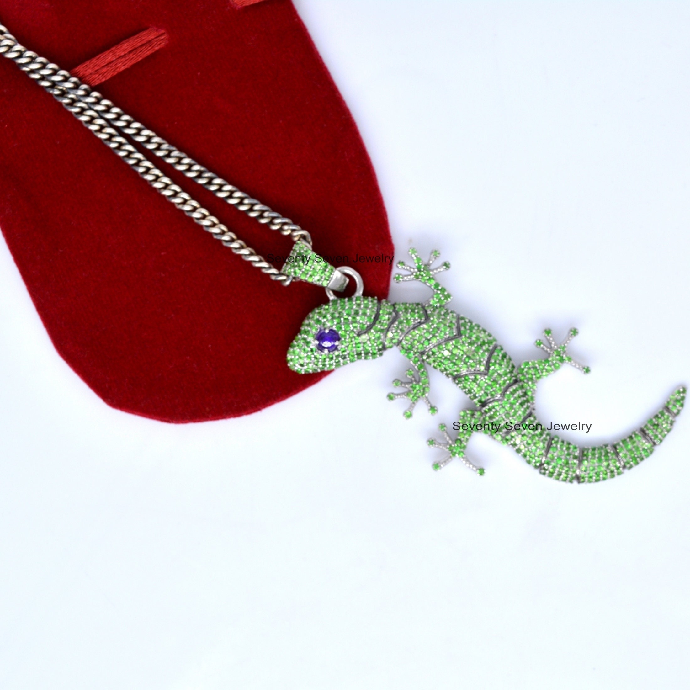 Sterling Silver Gecko Pendant: Antique Tsavorite Lizard Jewelry - View 6 - Seventy Seven Jewelry | SKU: SSMJP496-SLRHTSAM-202 Sterling Silver Gecko Pendant: Antique Tsavorite Lizard Jewelry - View 6 - Seventy Seven Jewelry | SKU: SSMJP496-SLRHTSAM-202