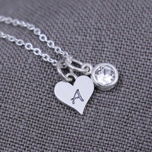 Collar de piedra de nacimiento de abril para mamá, joyería inicial, regalo del Día de la Madre para la abuela, corazón de plata esterlina, colgante de capas delicadas, nuevo bebé