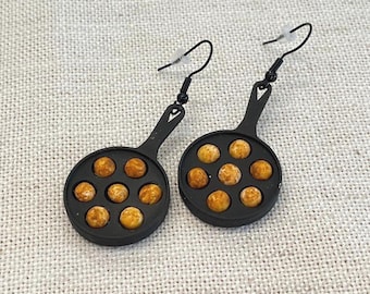 Aebleskiver earrings - Danish earrings - Danish pancakes - Scandinavian pancake - Aebleskiver pan - Earrings from Denmark