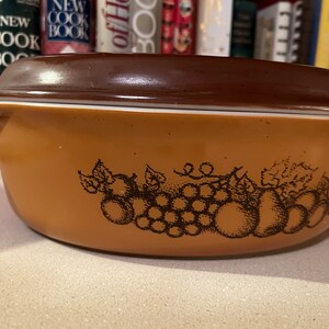 Vintage  Pyrex Old Orchard Casserole Dish