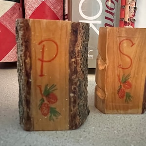 Vintage Wooden Pine Cone Salt and Pepper Shaker