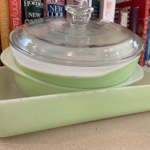 Vintage Lime Green Pyrex, set of three, 2 qt with lid, 2 qt rectangular dish, and 8 inch round dish