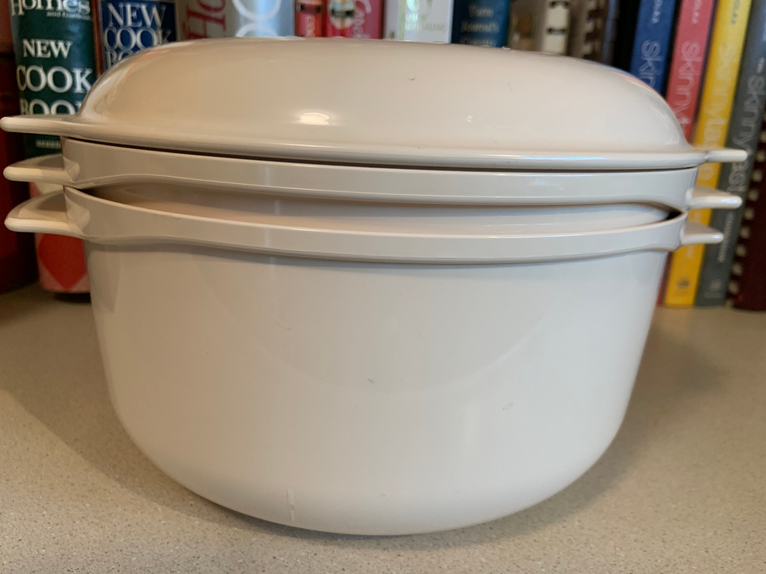 Tupperware ALMOND Microwave Stack Cooker 3 Qt. - household items