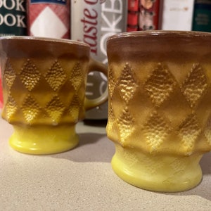 Vintage Kimberly Diamond Fire King Mugs Yellow/Brown