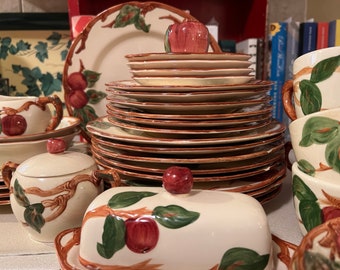 Vintage Franciscan Earthenware Apple Collection, USA Back stamp, 59 piece collection