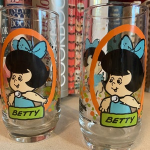 Vintage Hanna-Barbera The Flintstone Kids, Pizza Hut Glasses