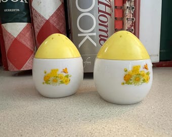 Vintage Avon Salt and Pepper Shakers, Yellow Buttercup - Etsy