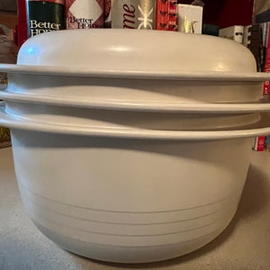 Tupperware Ultra 21 Quiche Dish, oven and microwave safe - general for sale  - by owner - craigslist