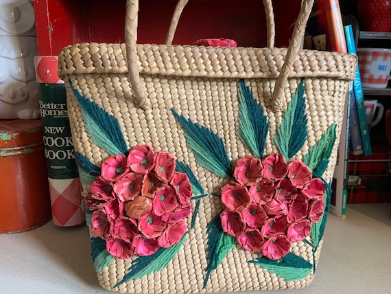 Vintage Woven Rattan Tote with Flowers - image 1