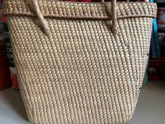 Vintage Woven Rattan Tote with Flowers - image 2