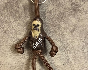 Oryginalny brelok z linki spadochronowej z wizerunkiem Chewbacci. Wykonany na zamówienie.