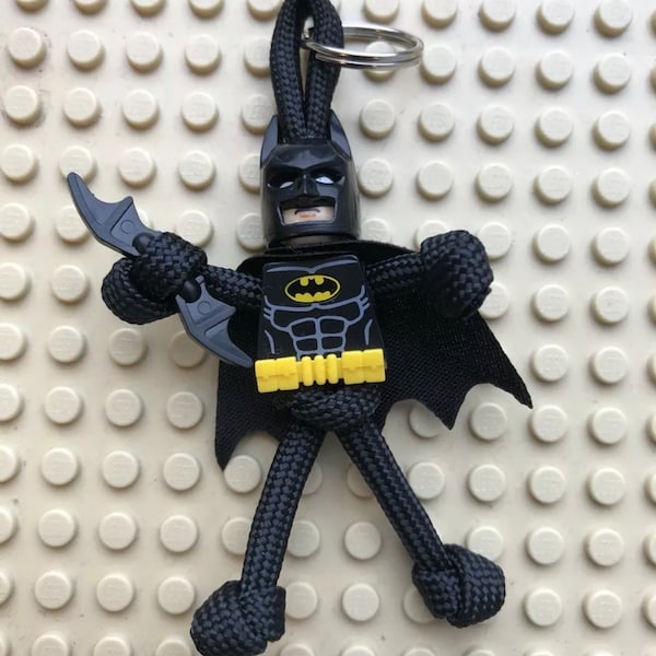 El llavero original de Bat paracord buddy Hecho a pedido.