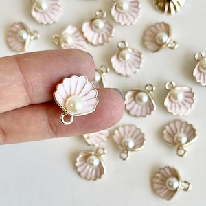 10 pcs Enamel Seashell Charms with imitation Pearl, Earring Charms, Faux Pearl, Alloy Enamel Pendants, Pearl Beads, Light Gold, Beach Charms