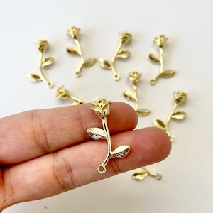 10 Stück Mini Rose Charm, goldene Rose, Mini Rose Perlen, Mini Rose Anhänger, Rose, Schmuckzubehör, goldene Rose Charms