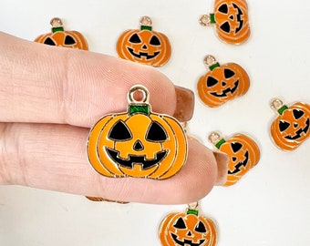 10 pcs Pumpkin Jack O'lantern Charms, Smalto, Halloween, Stagione autunnale, Artigianato fai da te, Charms di Halloween, Charms per braccialetti, Charms autunnali
