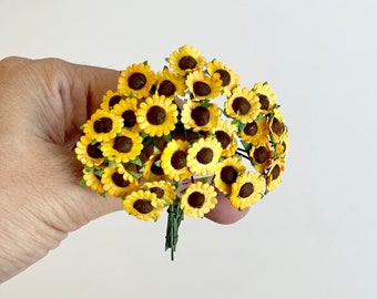 Maulbeerpapier-Sonnenblumen, Papierblumen, Papiersonnenblumen, Papiersonnenblumen mit Drahtstielen, Sonnenblumen, künstliche Blumen, Hochzeitshandwerk