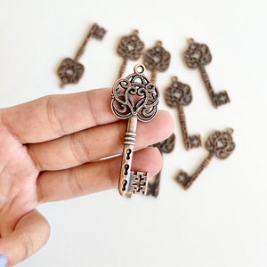 10 piezas de llave grande, llave pequeña, dijes de cobre rojo antiguo, dije de llaves grandes, llave de bronce, colgantes de llave grande, suministros de joyería, llave vintage, llave grande