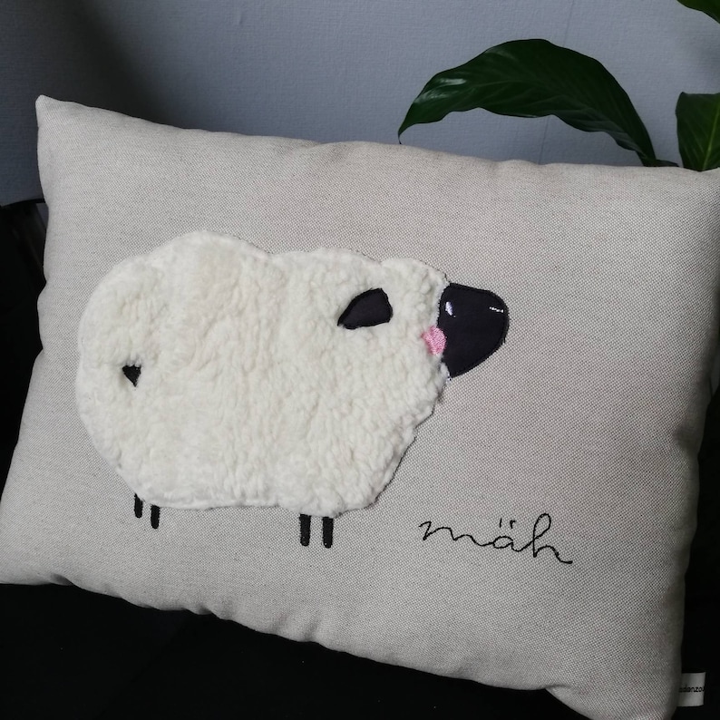 Decorative cushion sheep wool image 2