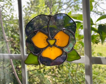 Stained glass Pansy sun catcher offered in two sizes, gift for her, glass art, Mothers Day gift, flower, stocking stuffer, spring decor