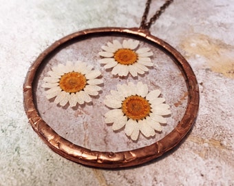 Beautiful Pressed Flower Glass Ornament with rustic style solder and vintage Copper patina, one of a kind daisy