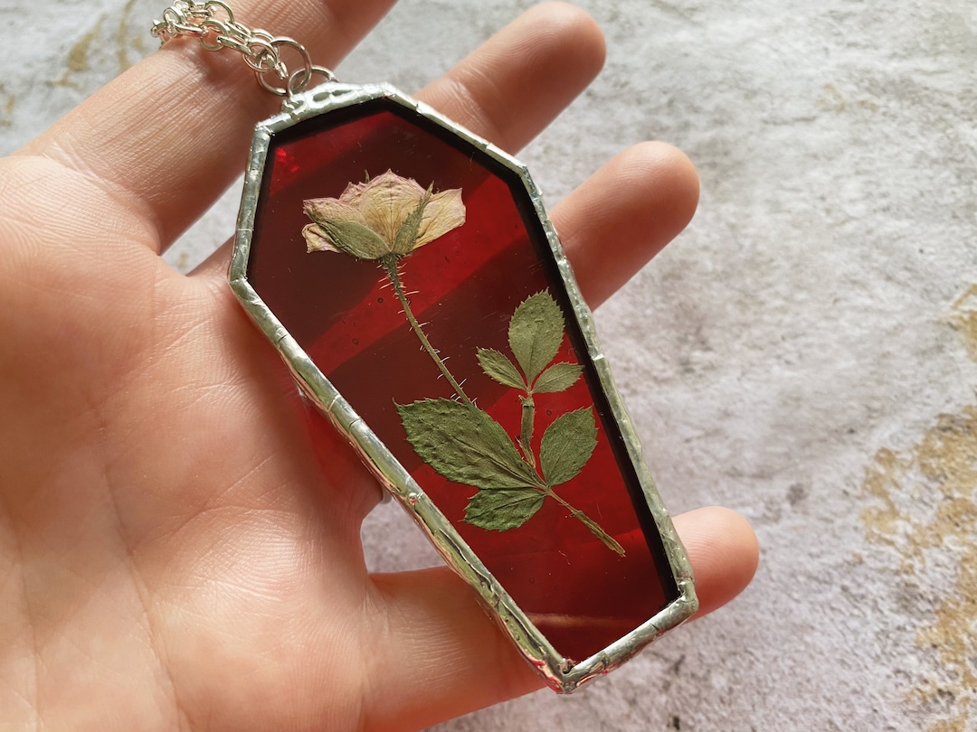 yurikaakutsu DEL GLASS LONGBEES NECKLACE