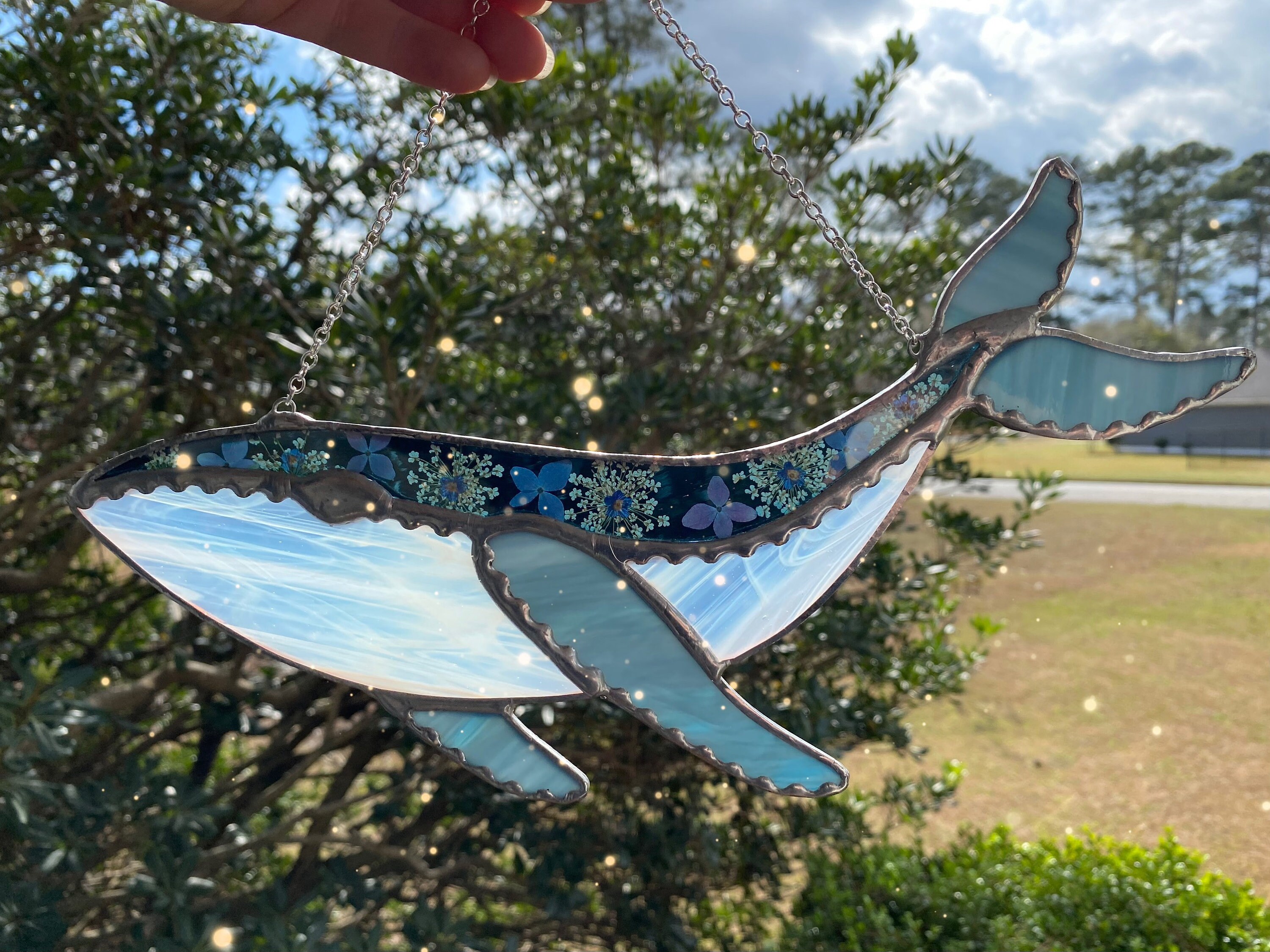 Stained glass whale sun catcher, ornament, blue whale, pressed flowers, hydrangea, forget me not, glass ornament, Mother’s Day, ocean beach