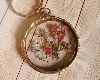 Stained glass keychain with real pressed flower heather and forget me not silver patina