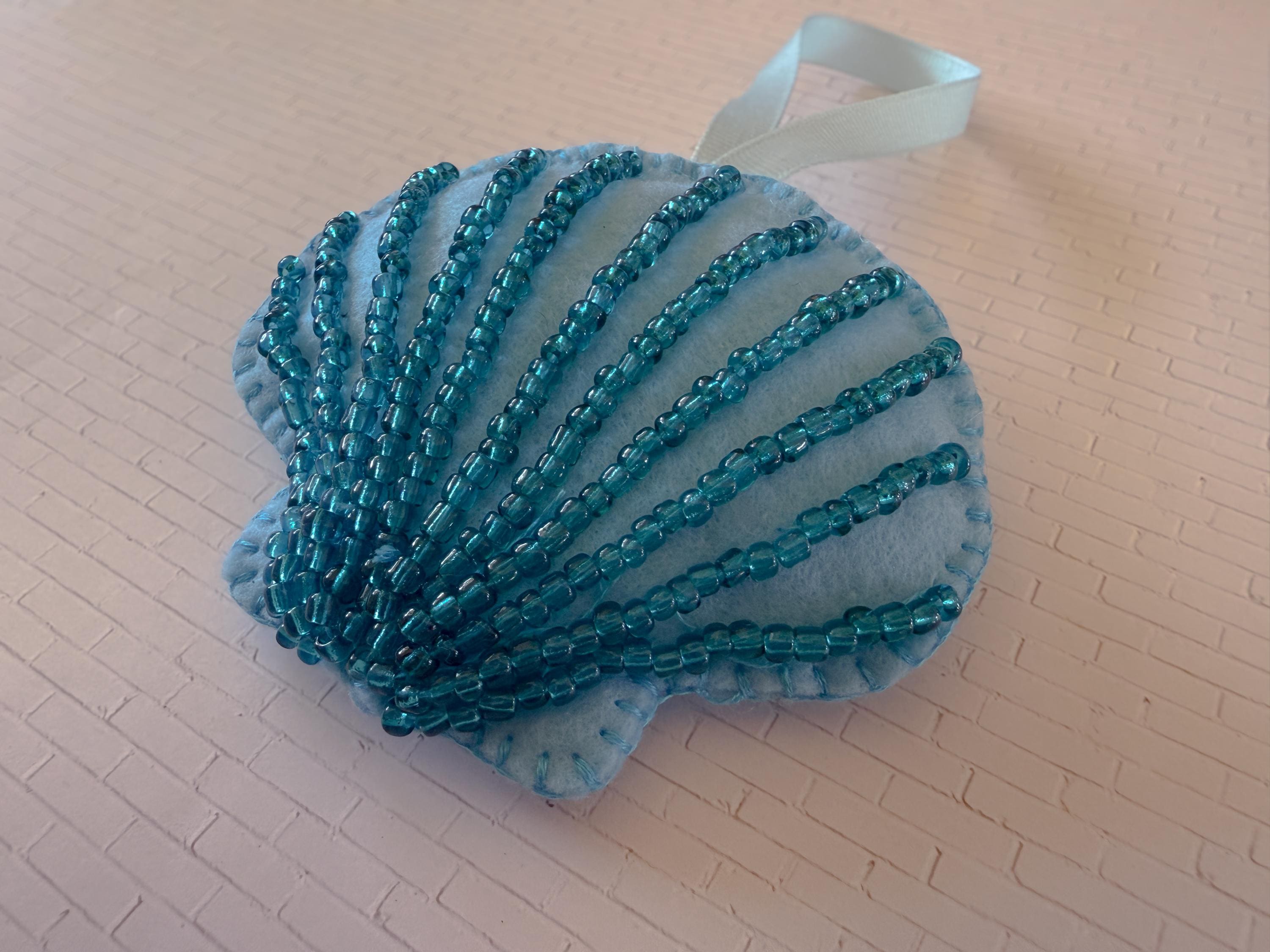36 Stunning DIY Christmas Tree Decoration Ideas 18 Blue Beaded Seashell Felt Christmas Ornament