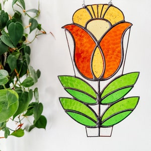 Stained glass orange yellow tulip flower sun catcher, skandi glass ornament, Mother’s Day, flower decor, tulip, glass art, gift for her