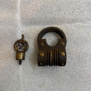 Handmade Antique Iron Padlock: Vintage Cylinder Lock with Key