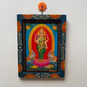 Moldura de foto vintage Lakshmi: arte hindu indiana pintada à mão (9x12&quot;)