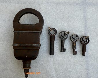 Rare Tricky Puzzle PadLock Antique & Iron Lock with 4 Keys Door Security lock
