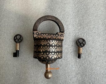 Candado de hierro antiguo, con incrustaciones de plata hechas a mano, cerradura decorativa antigua para puerta con 2 llaves.