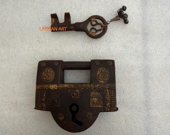 Old Lock, Brass Art Work Handmade Iron Vintage Padlock with 1 key, Door lock