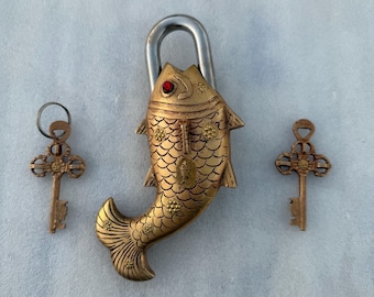 Fish Shaped Brass Lock, Antique Design Door Padlock with 2 Keys