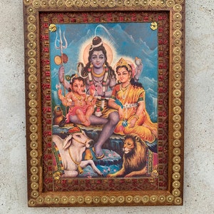 Shiva Parvati Handmade Photo Frame: Vintage Indian Religious Art (9 x 12 Inch)