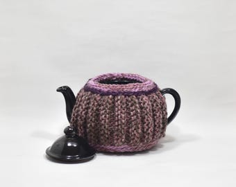Small top-up tea cosy in pure wool