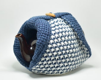 Medium pure wool tea cosy in thick Tunisian crochet