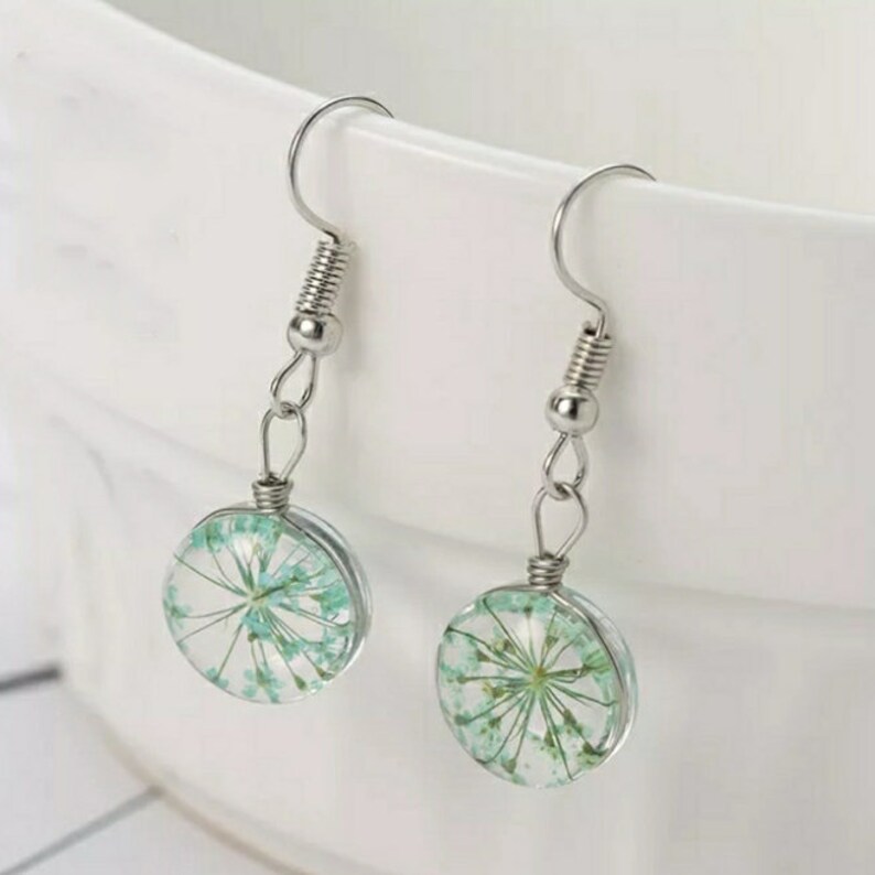 Dried Flower earrings resin glass earrings simple birthday gift for women gifts for grandma Floral gift valentines day gift dangle earrings
