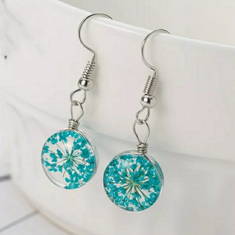 Dried Flower earrings resin glass earrings simple birthday gift for women gifts for grandma Floral gift valentines day gift dangle earrings