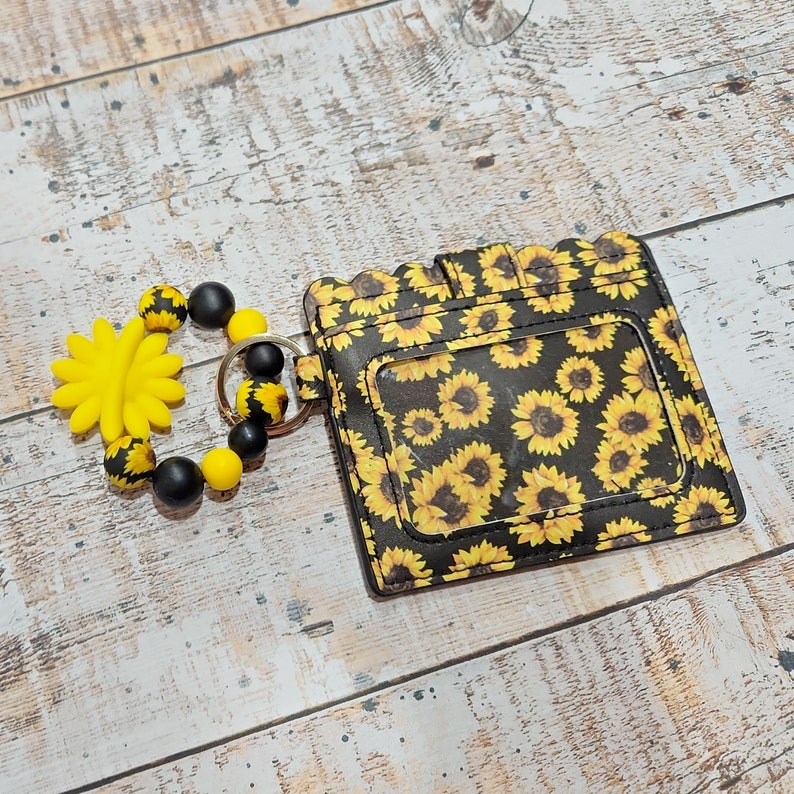 Sunflower Wristlet Wallet, Womens Wallet, Sunflower Keychain Wallet, Silicone Keychain, Womens Wristlet, Credit Card Wallet For Her, keyring