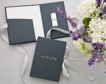 Personalisierte Fotobox Set 10: Geprägtes Hochzeitsandenken, USB-Stick