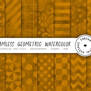 Può includere: Un set di 14 motivi geometrici ad acquerello senza cuciture digitali in tonalità di giallo senape. I motivi includono stelle, strisce, pois e altro ancora. Il testo "SEAMLESS GEOMETRIC WATERCOLOR" è visualizzato nella parte superiore dell'immagine. Il testo "14 SEAMLESS JPG FILES - 3600X3600PX - 300DPI - RGB" è visualizzato sotto il titolo. Il testo "SABINA DESIGNS DIGITAL" è visualizzato in un cerchio nella parte inferiore destra dell'immagine.