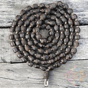 Iskcon Shyma Tulsi Abalorios Japa Mala Shyama Tulsi Collar - Tamaño de cuenta decreciente, 108 cuentas Mala, Tulsi Mala, Semilla de Krishna, Collar Sagrado