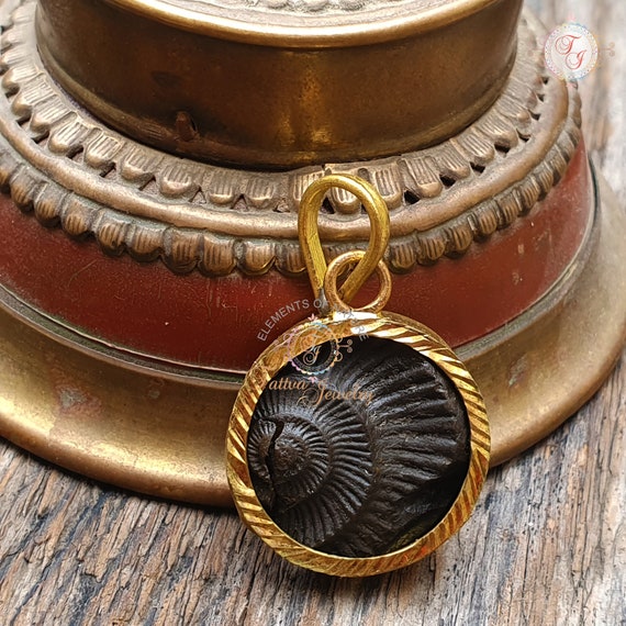 Shaligram pendant sale