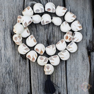 Seltene Grosse Magnesit Schädel Mala, Schädel Halskette, Mala Perlen, Yoga Geschenke, Shiva Schmuck, Kapala Gebetskette, Kali Mala